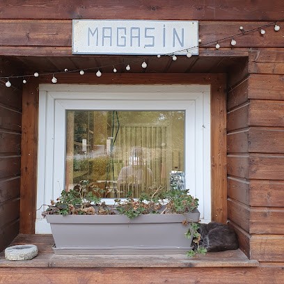 LA PASTOURELLE fromagerie fromages chèvre brebis vache, visite à la ferme 83 var, Fromagerie à Châteaudouble