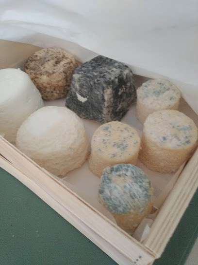 Lethielleux Yves Farm Du Tertre, Fromagerie à Baugé-en-Anjou