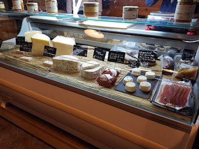 Maison Des Fromages D'Auvergne, Fromagerie à Égliseneuve-d'Entraigues