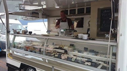 Place Aux Fromages, Fromagerie à Plonéour-Lanvern