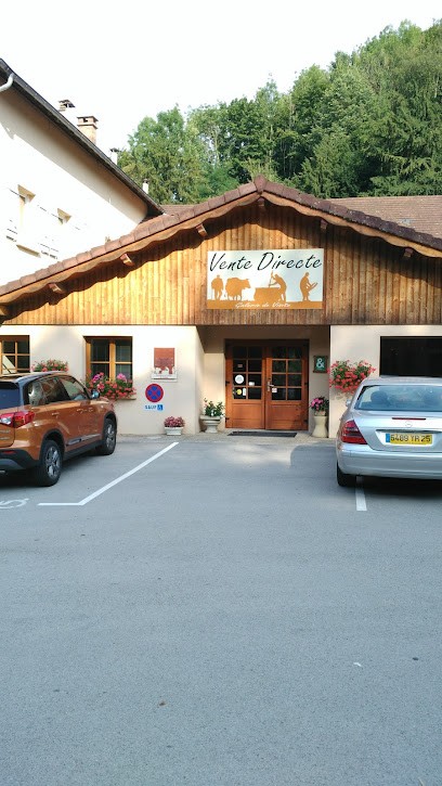 Fruit Salins From County, Fromagerie à Salins-les-Bains