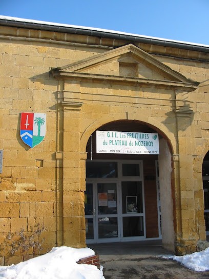 Maison De Pays (Les Fruitières Du Plateau), Fromagerie à Nozeroy