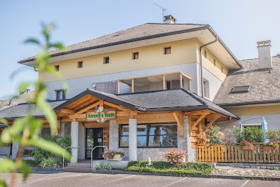 La Fruitière Du Parmelan - Fromagerie Chabert, Fromagerie à Villaz